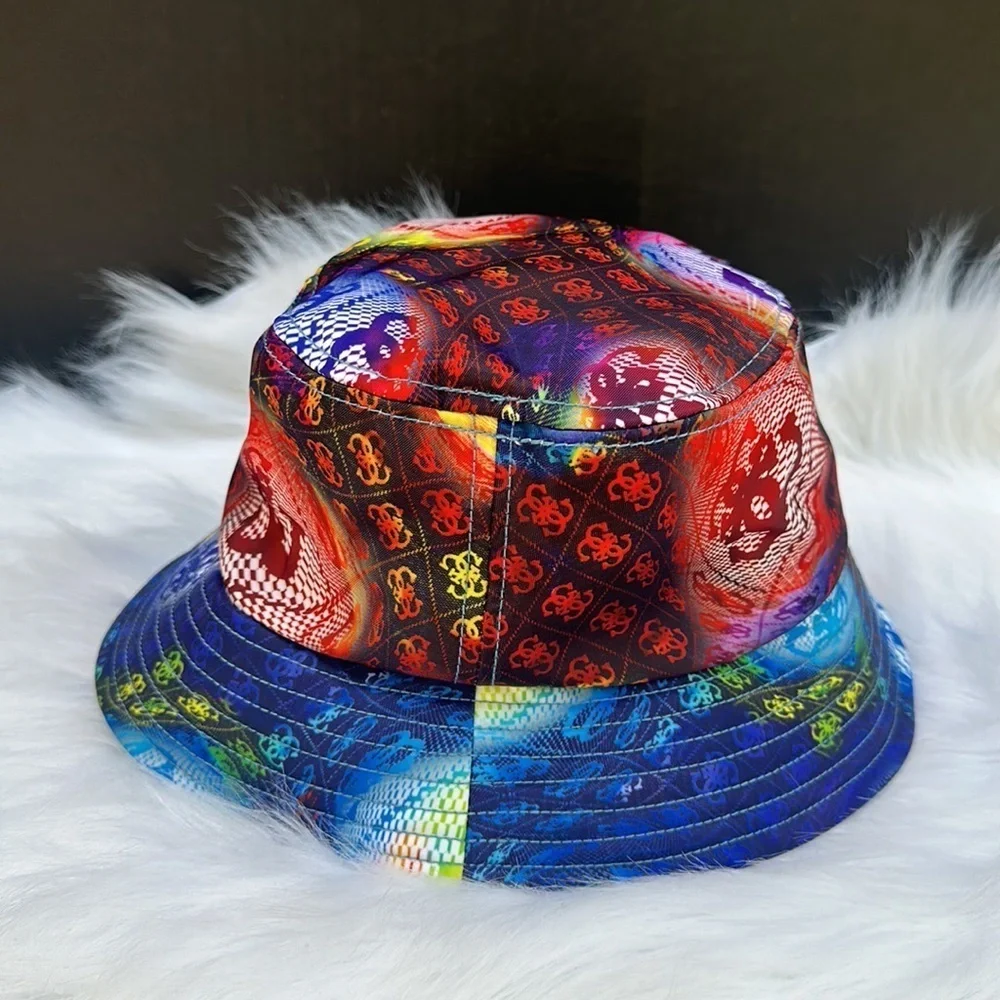 New GUESS KIDS Buckle Hat